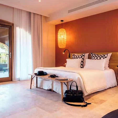 Chateau L'hospitalet Wine & ホテル 5*