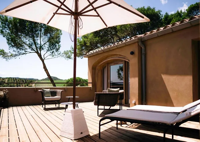 Chateau L'hospitalet Wine & מלון 5*