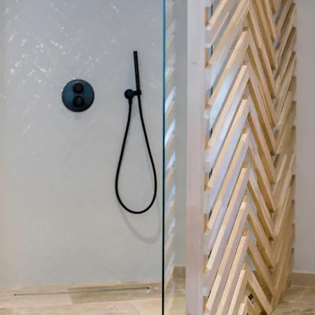 Otel Chateau L'hospitalet Wine & 5*