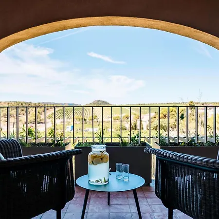 Chateau L'hospitalet Wine & Otel 5*