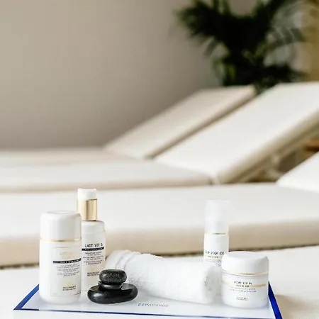 Chateau L'hospitalet Wine & 5*