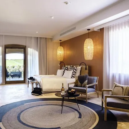 Chateau L'hospitalet Wine & 5*