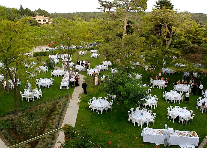 Chateau L'hospitalet Wine & 5* Нарбонна